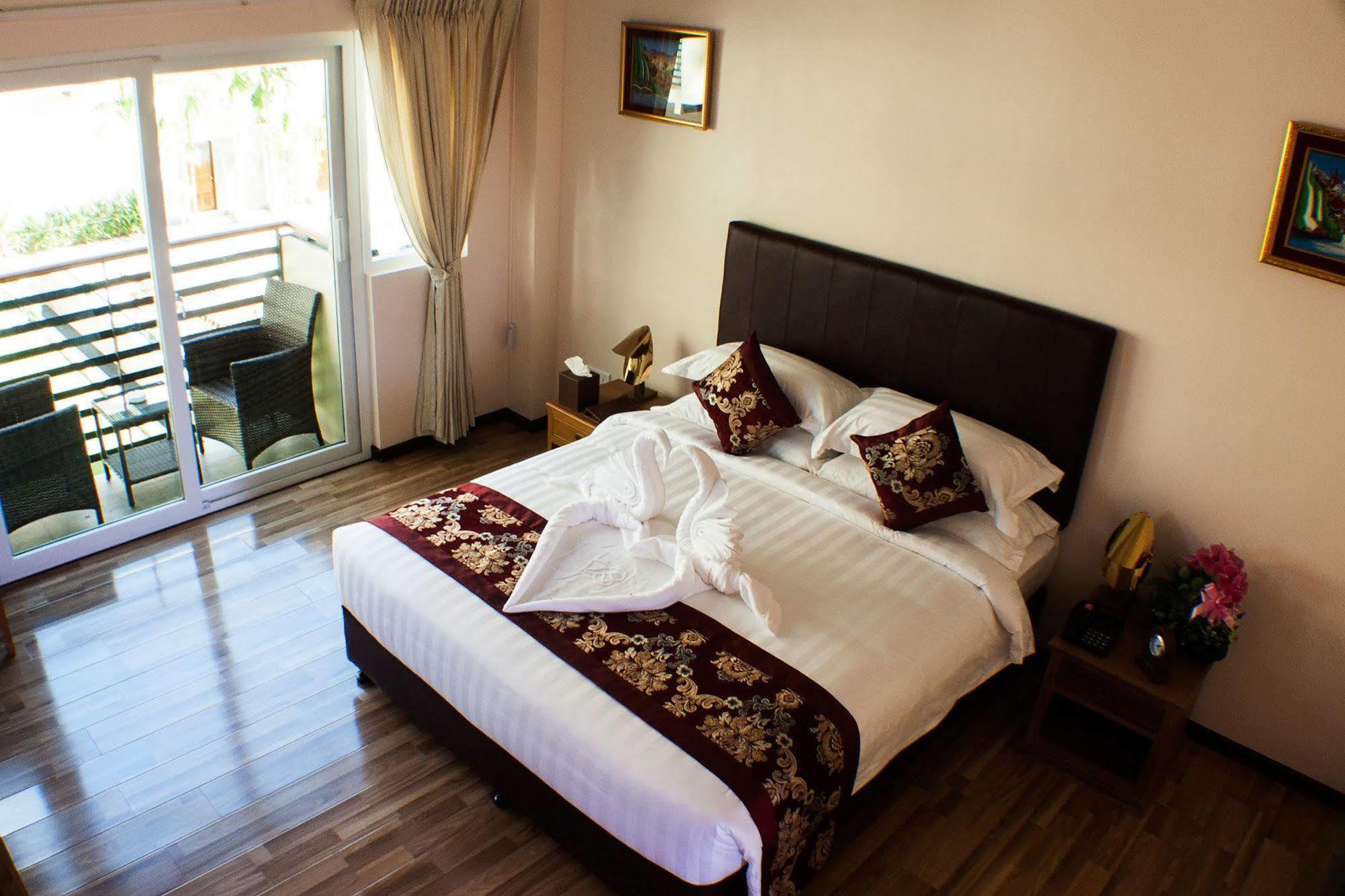 Hotel Sincere Smile Rangun Zewnętrze zdjęcie