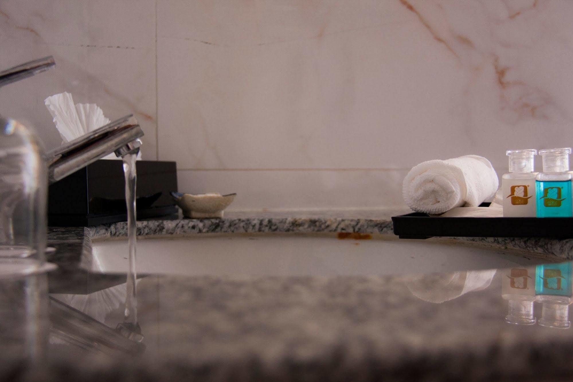 Hotel Sincere Smile Rangun Zewnętrze zdjęcie