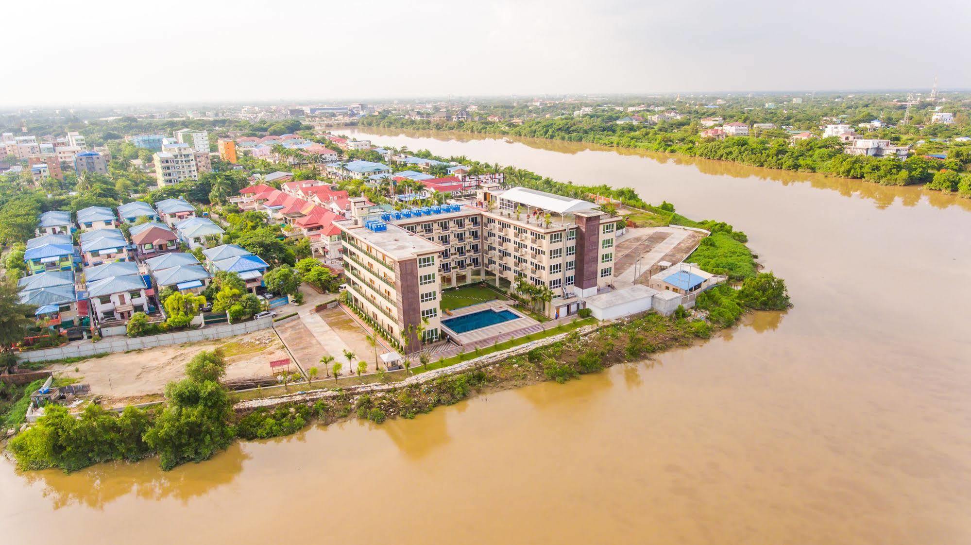 Hotel Sincere Smile Rangun Zewnętrze zdjęcie