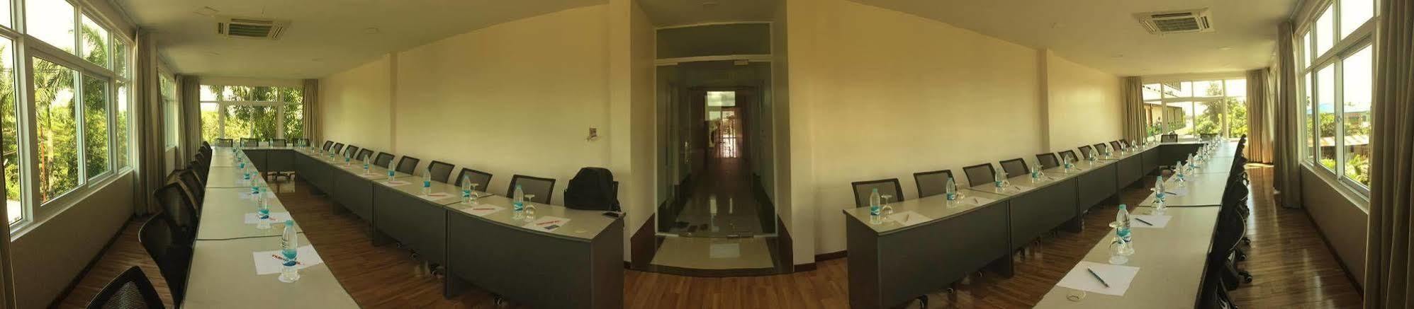 Hotel Sincere Smile Rangun Zewnętrze zdjęcie